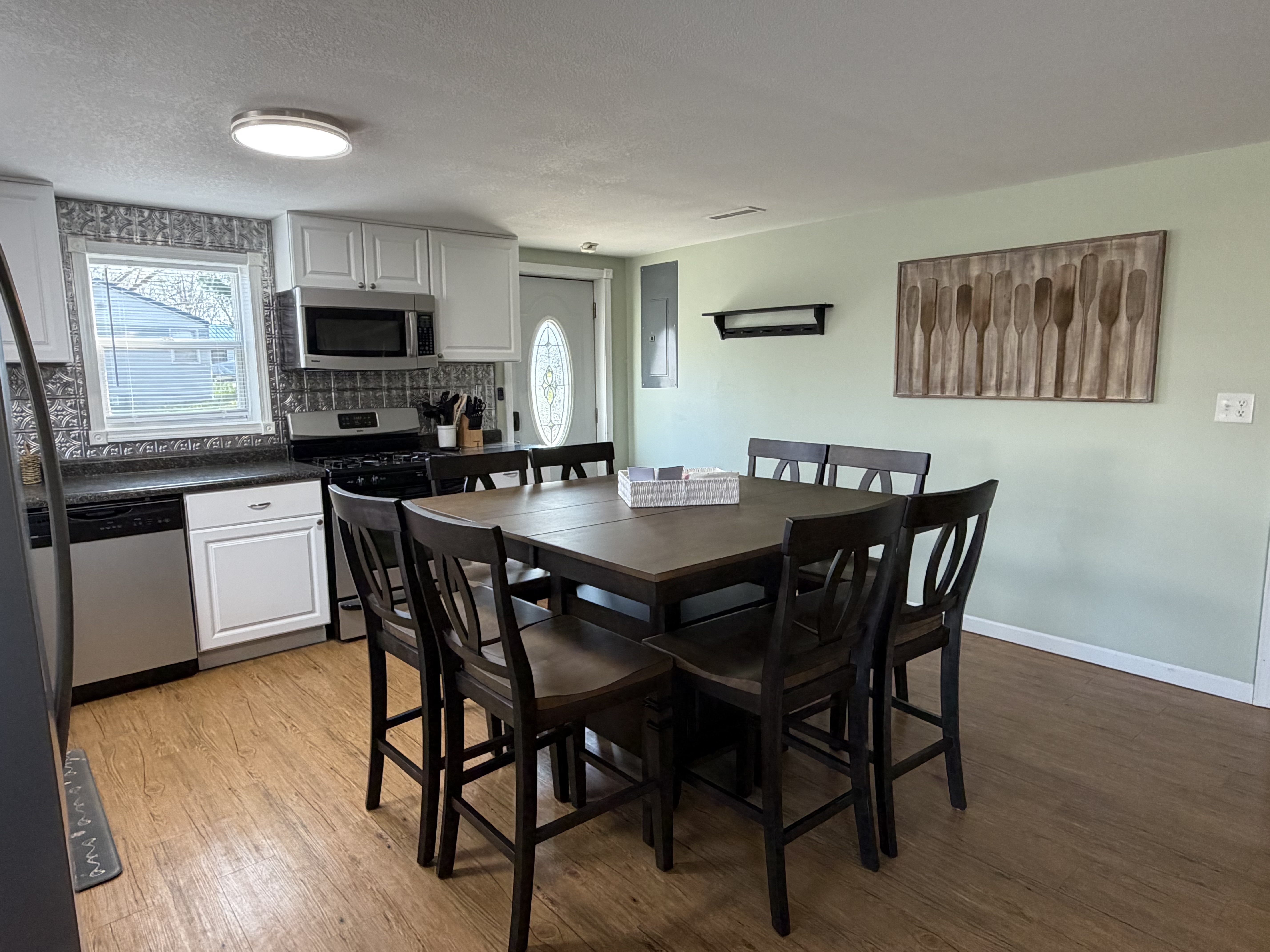 Lake Mattoon Hideaway – kitchen